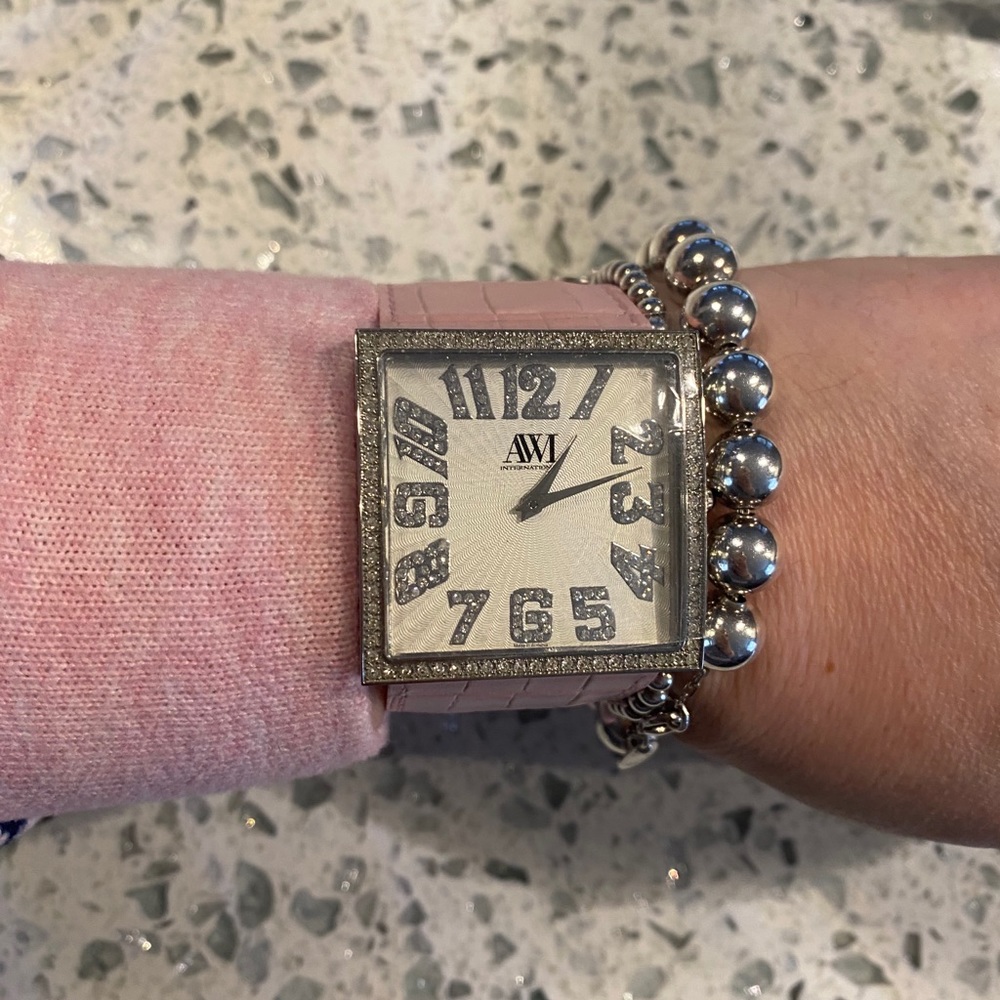 NWT AWI INTERNATIONAL WATCH💝